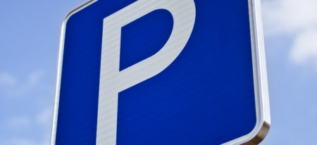 «Очевидец»: Центристская партия может получать деньги из черной кассы таллинских парковок