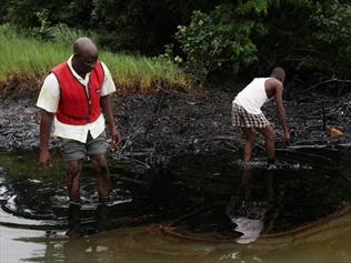 Жители Нигерии 5 лет ждали от Shell компенсаций за ущерб от утечек нефти